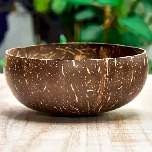 From Waste to Wonder: How to Make Your Own Eco-Friendly Bowls from Discarded Coconut Shells
