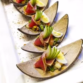 Coconut Shell Boats 10cm Semi Polished - Eco Leaf Products