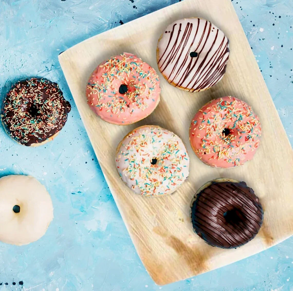 Large Rectangle Palm Leaf Disposable Wooden Platter -  14" x 10" - Eco Leaf Products