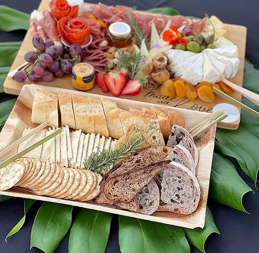 Large Rectangle Disposable Wooden Platter 14" x 10" - Eco Leaf Products