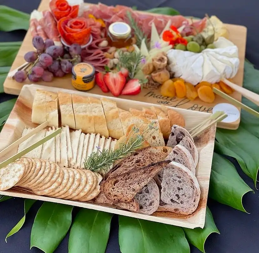 Large Rectangle Disposable Wooden Platter 14" x 10" - Eco Leaf Products