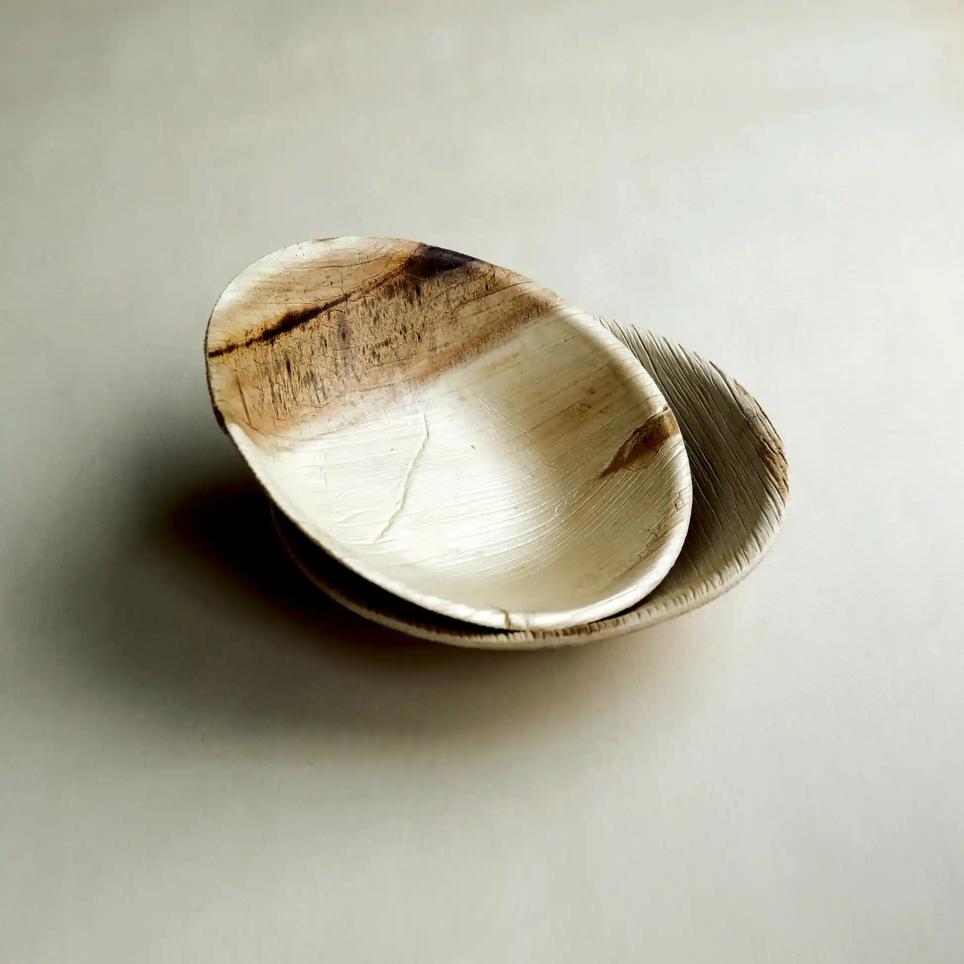 5" / 12.7 cm Round Palm Leaf Bowls - Eco Leaf Products