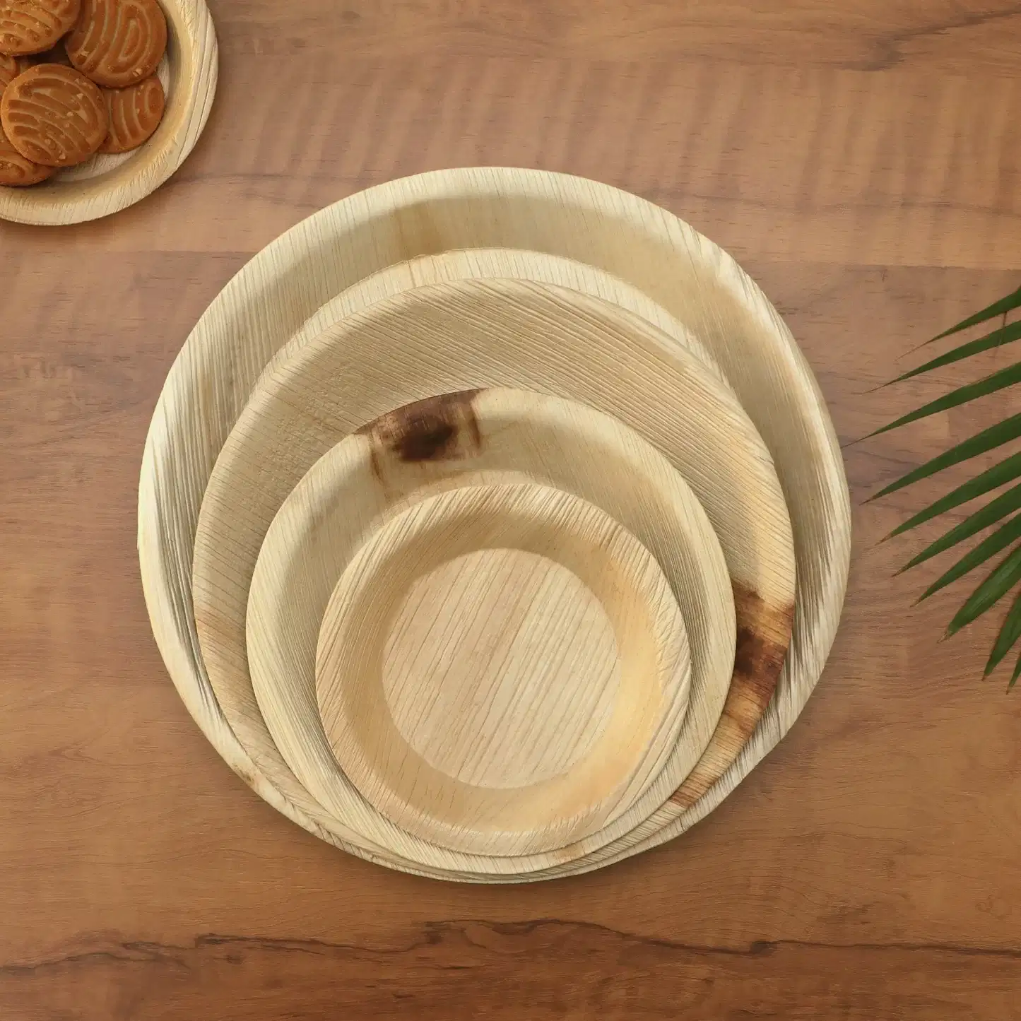 12" / 30 cm Round Palm Leaf Plates - Eco Leaf Products