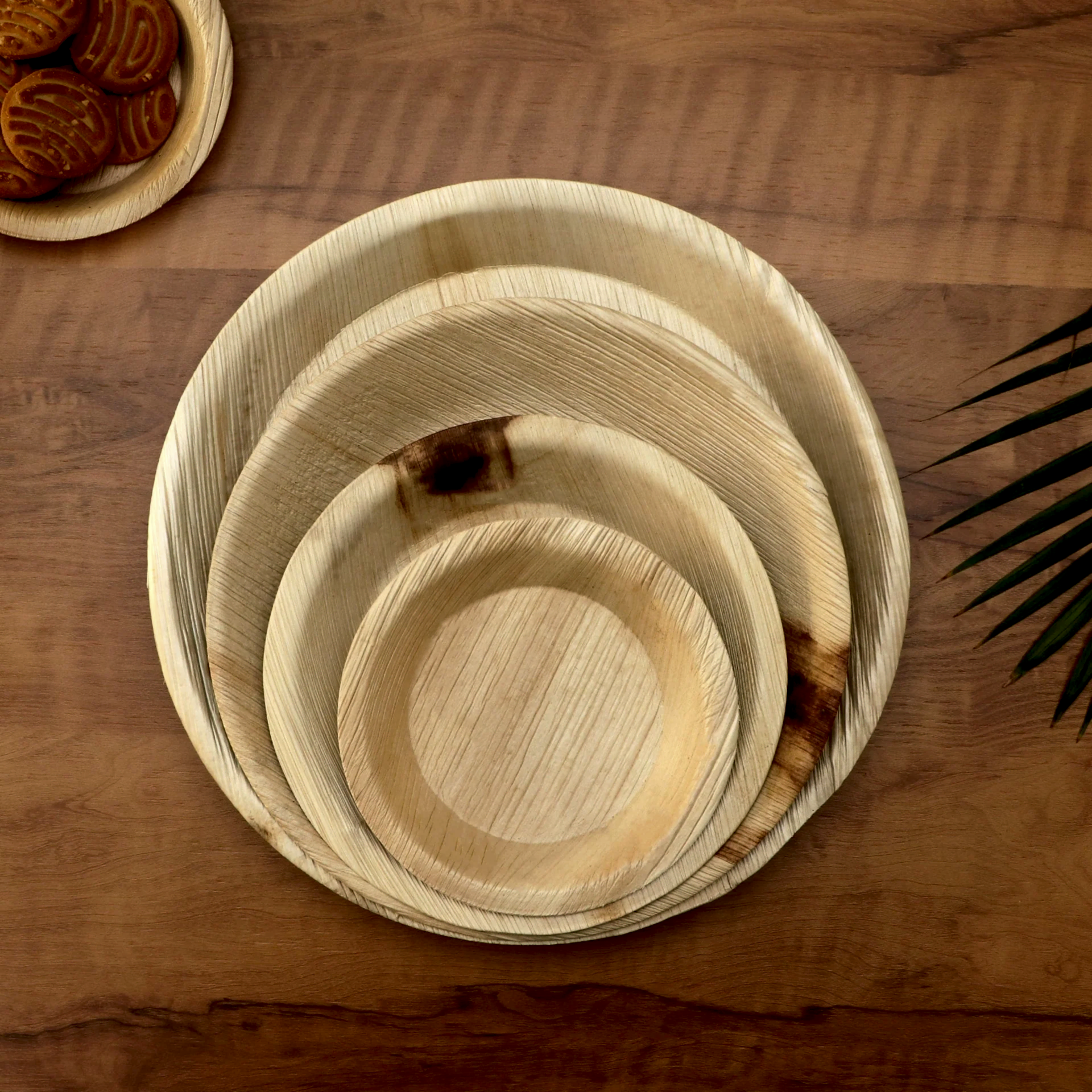 12" / 30 cm Round Palm Leaf Plates - Eco Leaf Products